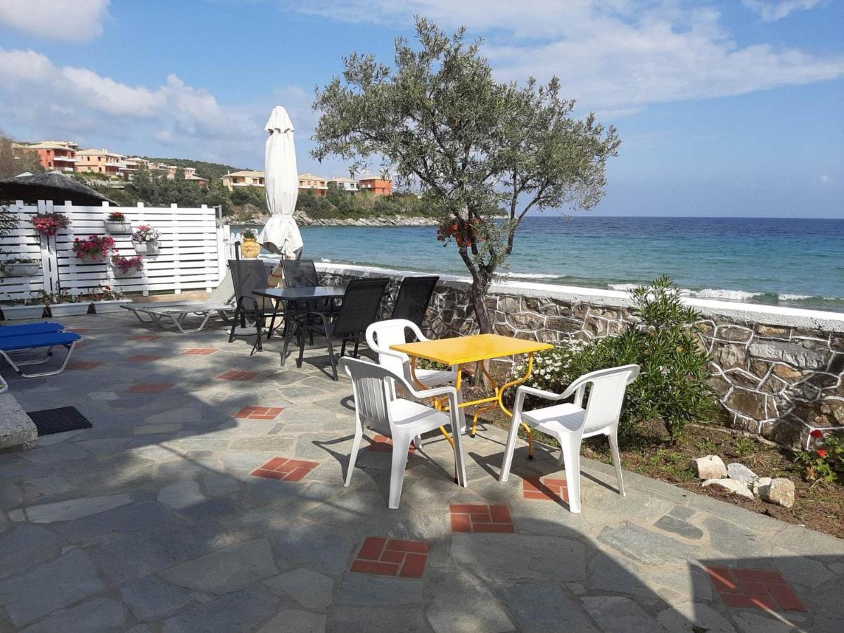 House Kokkalas On The Beach Pyrgadikia Luaran gambar