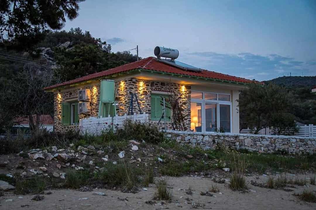 House Kokkalas On The Beach Pyrgadikia Luaran gambar